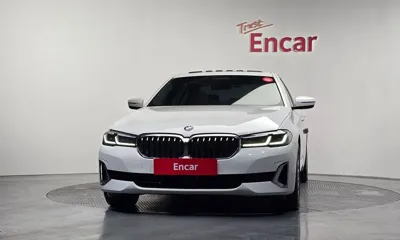 BMW 5-Series 2021, 42324 км, за 23719.85 USD