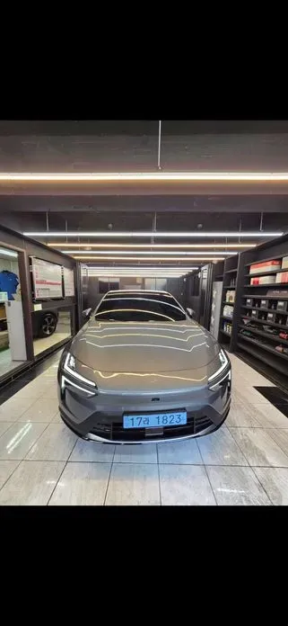 Polestar Polestar 4 2026, 19600 км, за 45537.38 USD