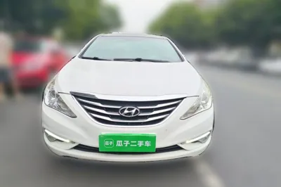 Hyundai Sonata 2014, 139400 км, за 3694 USD