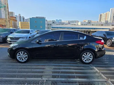 Kia K3 2015, 140000 км, за 3413.42 USD