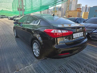 Kia K3 2015, 140000 км, за 3413.42 USD