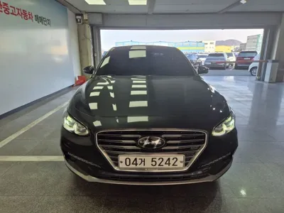 Hyundai Grandeur 2018, 88630 км, за 11166.17 USD