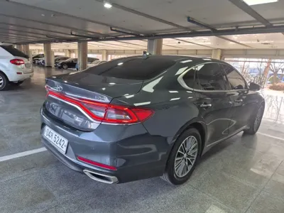 Hyundai Grandeur 2018, 88630 км, за 11166.17 USD