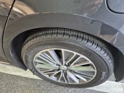 Hyundai Grandeur 2018, 88630 км, за 11166.17 USD