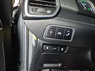 Hyundai Grandeur 2018, 88630 км, за 11166.17 USD - фото 11