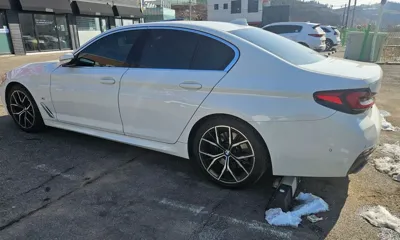 BMW 5-Series 2022, 59707 км, за 29774.94 USD - фото 8