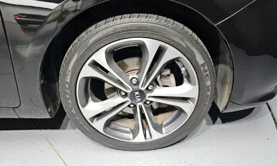 Kia K3 2015, 124818 км, за 3112.58 USD