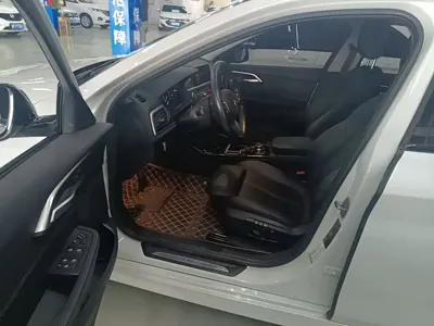 BMW 1 Series 2019, 45199 км, за 8401.84 USD - фото 15
