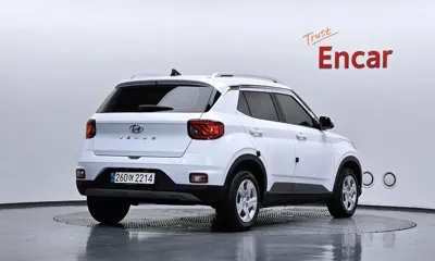 Hyundai Venue 2022, 28489 км, за 10097.73 USD