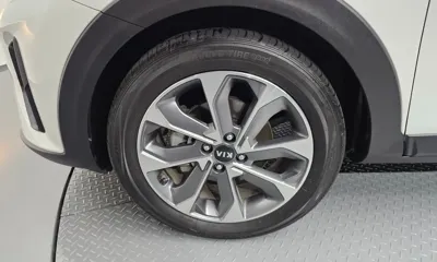 Kia Stonic 2020, 81253 км, за 8527.24 USD