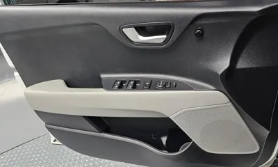 Kia Stonic 2020, 81253 км, за 8527.24 USD - фото 24