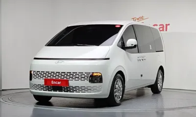 Hyundai Staria · 2025 год