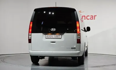 Hyundai Staria 2025, 56857 км, за 16156.36 USD