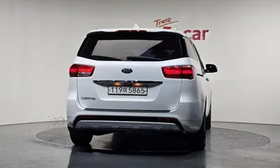 Kia Canival 2018, 104024 км, за 6775.25 USD