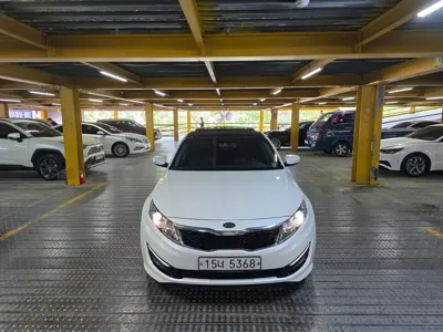 Kia K5 2011, 121222 км, за 3875.46 USD