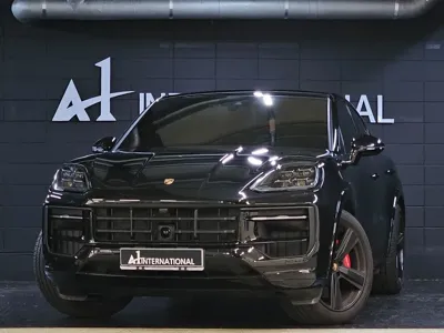 Porsche Cayenne · 2025 год