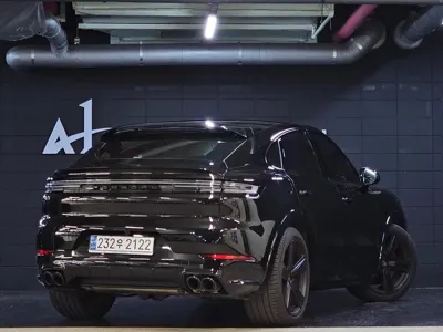Porsche Cayenne 2025, 15500 км, за 128900.14 USD