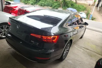 Volkswagen Sagitar 2020, 84500 км, за 10603 USD - фото 6