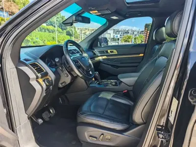 Ford Explorer (Import) 2018, 160000 км, за 9296.23 USD