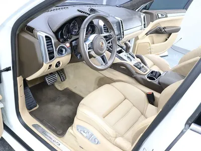 Porsche Cayenne 2018, 78571 км, за 28179.18 USD - фото 16