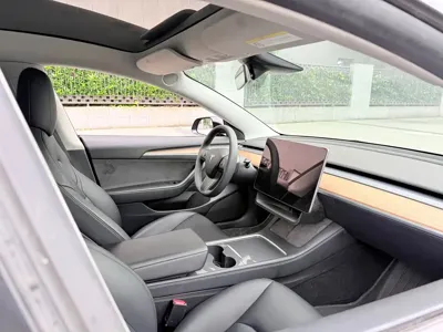 Tesla Model 3 2022, 93000 км, за 19714.43 USD - фото 11