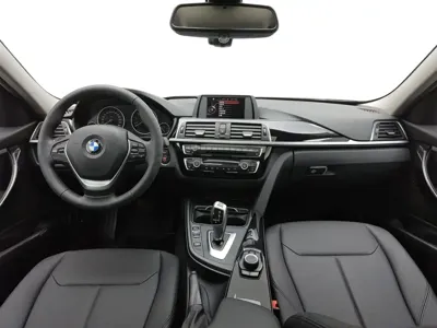 BMW 3 Series 2017, 45199 км, за 10417.69 USD