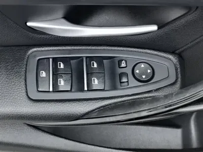 BMW 3 Series 2017, 45199 км, за 10417.69 USD - фото 9
