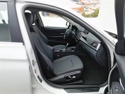 BMW 3 Series 2017, 45199 км, за 10417.69 USD - фото 23