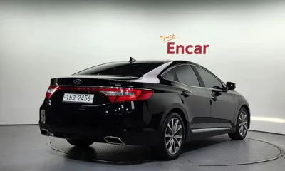 Hyundai Grandeur 2015, 145508 км, за 5185.77 USD