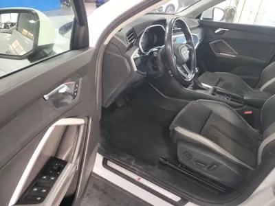 Audi Q3 2021, 26500 км, за 18711 USD - фото 21