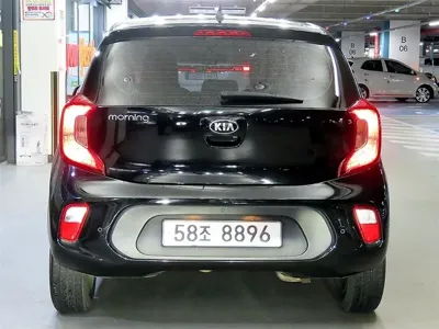 Kia Morning 2018, 112537 км, за 4266.77 USD