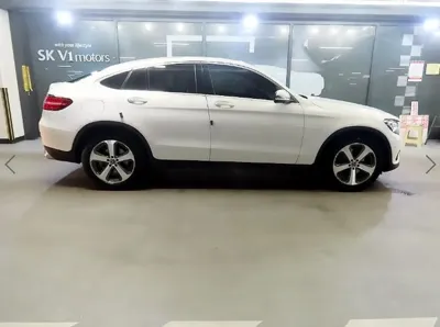 Mercedes-Benz GLC-Class 2019, 77498 км, за 16381.71 USD