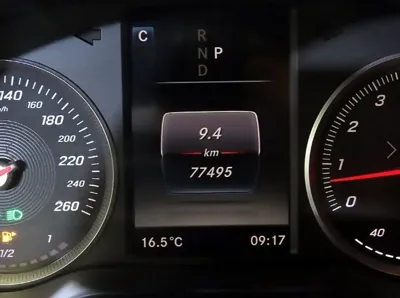 Mercedes-Benz GLC-Class 2019, 77498 км, за 16381.71 USD - фото 9