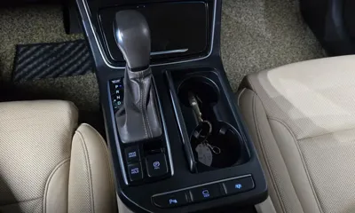 Hyundai Grandeur 2019, 97300 км, за 11069.87 USD - фото 9