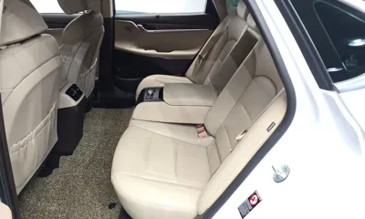 Hyundai Grandeur 2019, 97300 км, за 11069.87 USD - фото 11