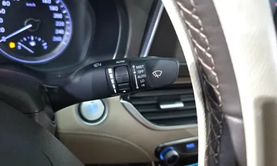 Hyundai Grandeur 2019, 97300 км, за 11069.87 USD - фото 20