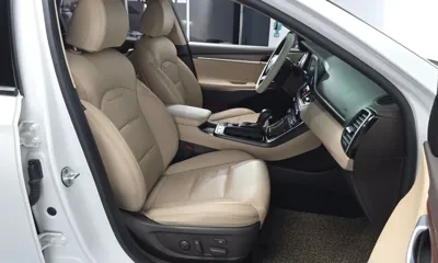 Hyundai Grandeur 2019, 97300 км, за 11069.87 USD - фото 26