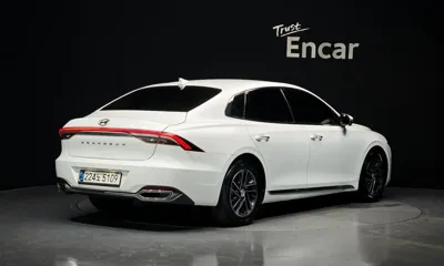 Hyundai Grandeur 2021, 76140 км, за 13609.42 USD