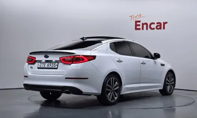 Kia K5 2014, 129742 км, за 4523.4 USD