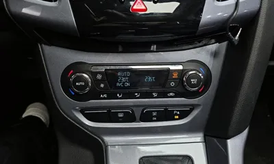 Ford Focus 2015, 51106 км, за 2841.1 USD - фото 19