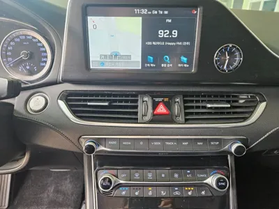 Hyundai Grandeur 2018, 151243 км, за 9109.85 USD - фото 13