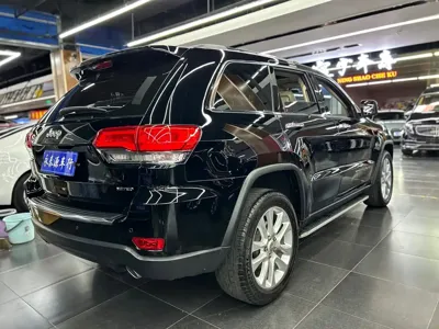 Jeep Grand Cherokee (Import) 2018, 19000 км, за 24473.98 USD