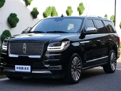 Lincoln Navigator · 2018 год