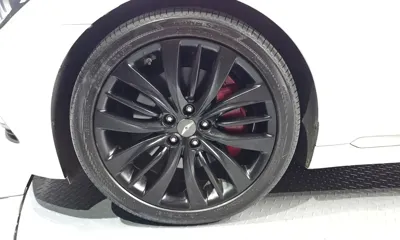 Hyundai Genesis 2016, 78325 км, за 13596.95 USD