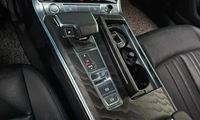 Audi A6 2020, 79241 км, за 19160.88 USD - фото 9