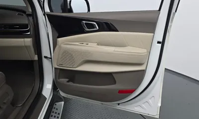 Kia Canival 2025, 27388 км, за 38371.36 USD - фото 25