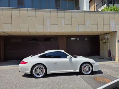 Porsche 911 2009, 74000 км, за 42063.07 USD