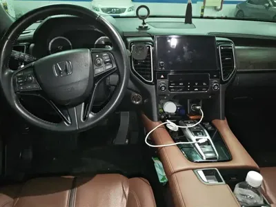 Honda UR-V 2021, 141400 км, за 15655.72 USD - фото 12