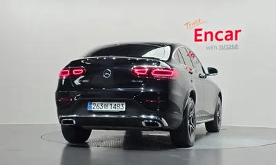 Mercedes-Benz GLC-Class 2023, 60120 км, за 30228.16 USD - фото 4