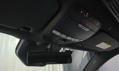 Mercedes-Benz GLC-Class 2023, 60120 км, за 30228.16 USD - фото 31
